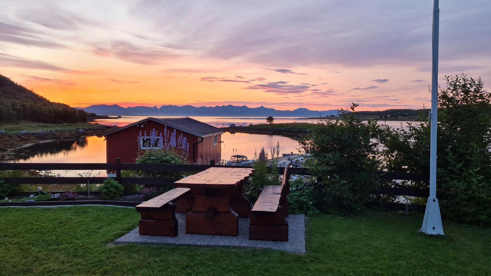 Prima Lofoten Myrland Exterior foto